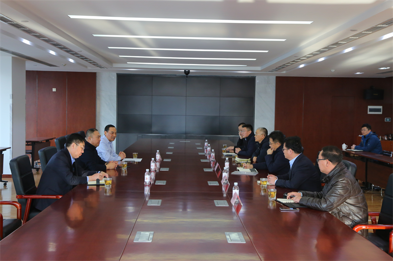 集團(tuán)公司召開(kāi)分公司總經(jīng)理任職見(jiàn)面會(huì)(圖1)